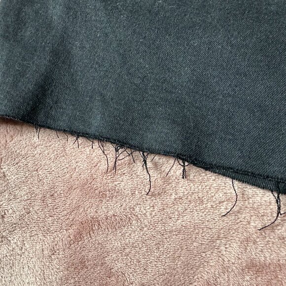 Sonoma Women's Plus 20W Grey Bermuda Shorts High Rise Raw Hem Distressed New - Picture 4 of 9